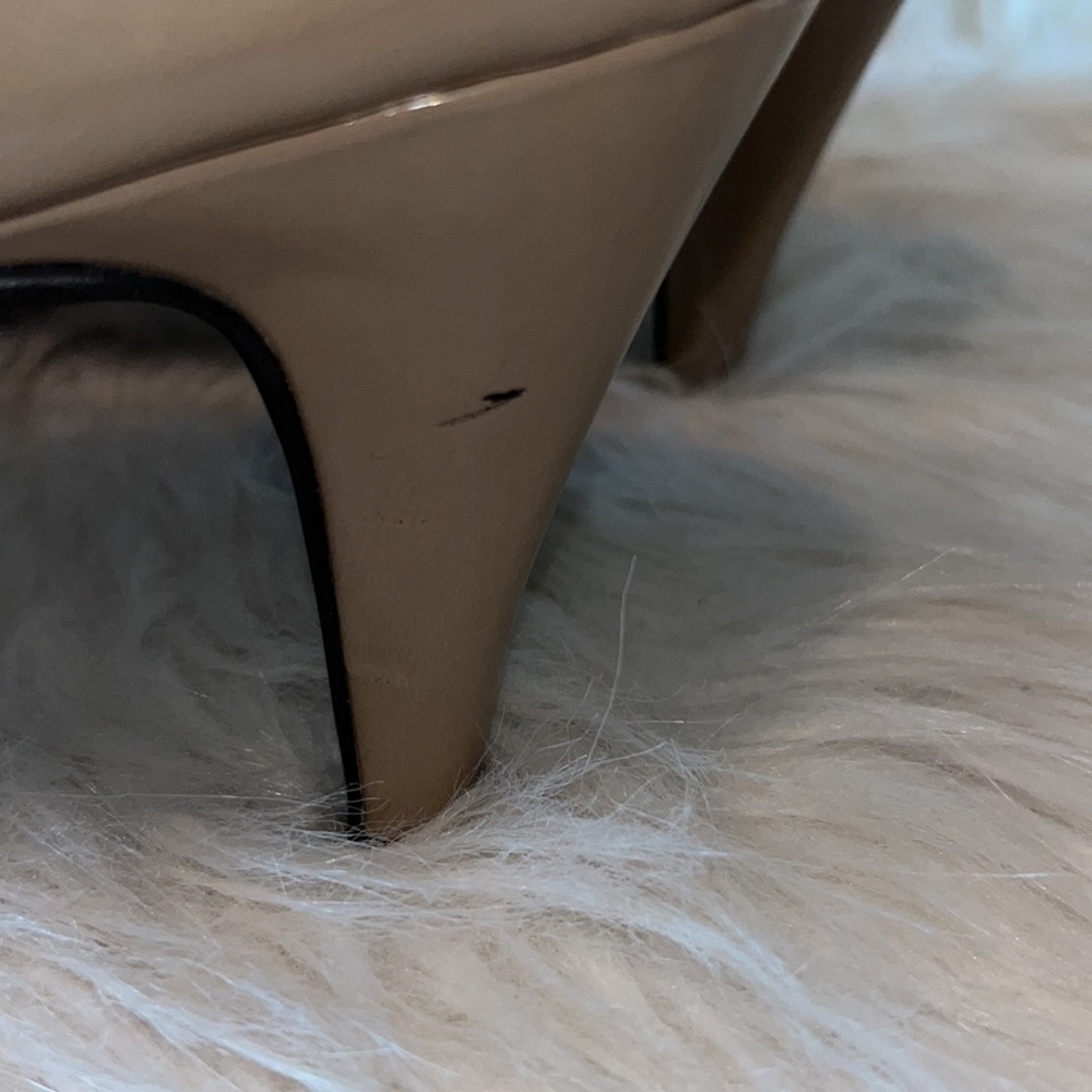 Bandolino peep toe tan taupe neutral faux patent leather heel pump size 8.5 - Picture 11 of 11